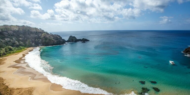 Fernando de Noronha: taxa de visitação sobe para R$ 101 por dia 