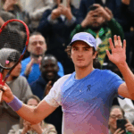 João Fonseca cai, mas duplas brasileiras vencem em Roland Garros