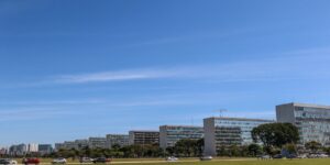 Senado aprova reajuste salarial de servidores federais