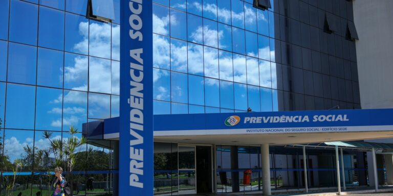 Número de ressarcimentos pelo INSS chegará a 1,2 mi até 31 de julho