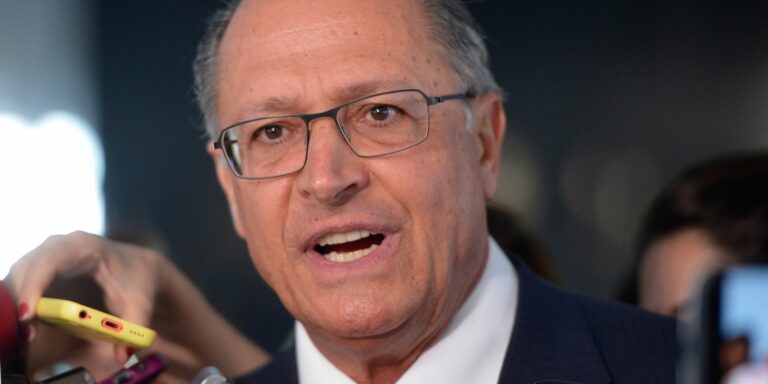 Alckmin volta a se reunir com big techs e recebe pauta do setor