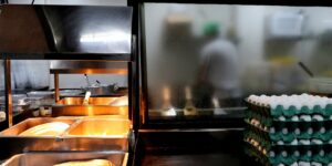 Setor de serviços atingiu recorde de 15,2 milhões de empregos em 2023