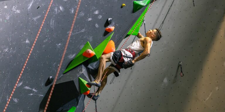 Eduardo Schaus leva bronze na Copa do Mundo de paraescalada na França
