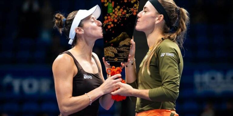 Luisa Stefani vence WTA 500 de Tóquio e leva 4º título na temporada