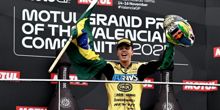 Diogo Moreira conquista Campeonato Mundial de Moto2
